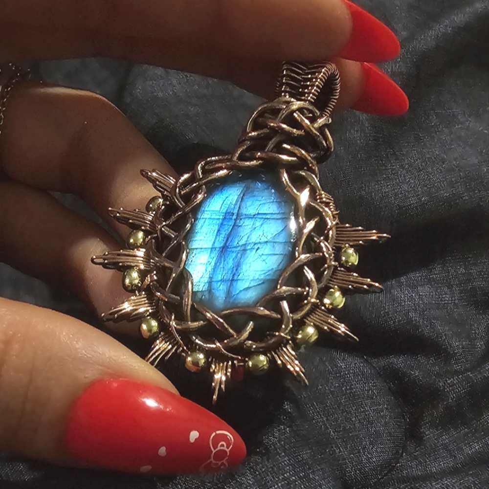 Labradorite wire wrap necklace